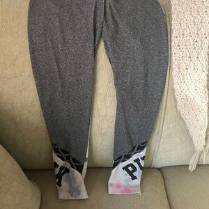Victoria’s Secret Pink leggings